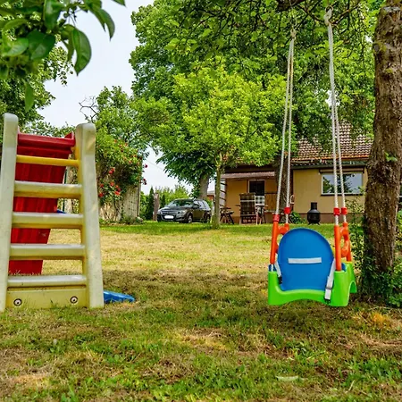 Appartamento Winterruhe Am See, Mit Gemuetlichem Abendfeuer, Purer & Einem Warmen Kachelofen In Omas Luetter Obstbutze Lübstorf