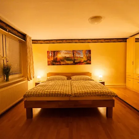 Winterruhe Am See, Mit Gemuetlichem Abendfeuer, Purer & Einem Warmen Kachelofen In Omas Luetter Obstbutze Appartamento Lübstorf