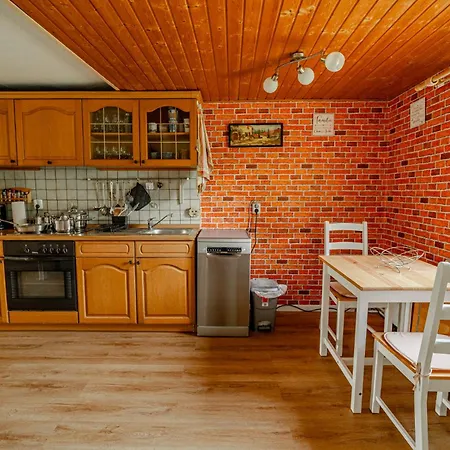 Winterruhe Am See, Mit Gemuetlichem Abendfeuer, Purer & Einem Warmen Kachelofen In Omas Luetter Obstbutze Appartamento *