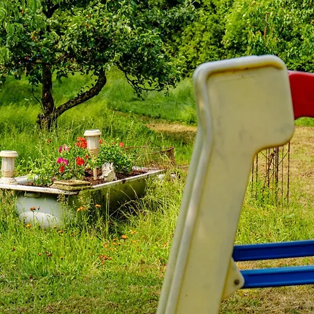 Winterruhe Am See, Mit Gemuetlichem Abendfeuer, Purer & Einem Warmen Kachelofen In Omas Luetter Obstbutze Appartamento Lübstorf