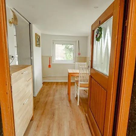 Winterruhe Am See, Mit Gemuetlichem Abendfeuer, Purer & Einem Warmen Kachelofen In Omas Luetter Obstbutze Appartamento *