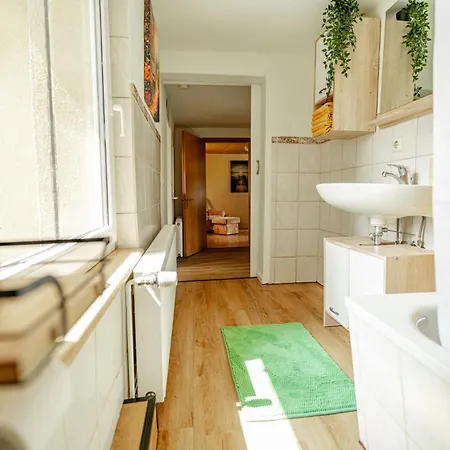 Winterruhe Am See, Mit Gemuetlichem Abendfeuer, Purer & Einem Warmen Kachelofen In Omas Luetter Obstbutze アパート